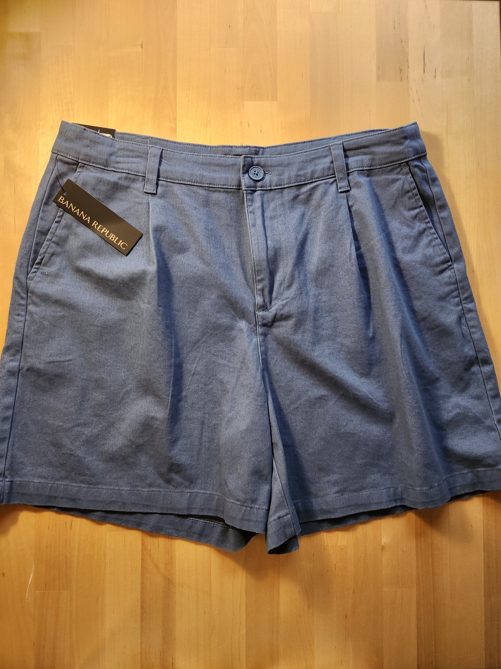 NWT Banana Republic Blue Pleated High-Waist Shorts